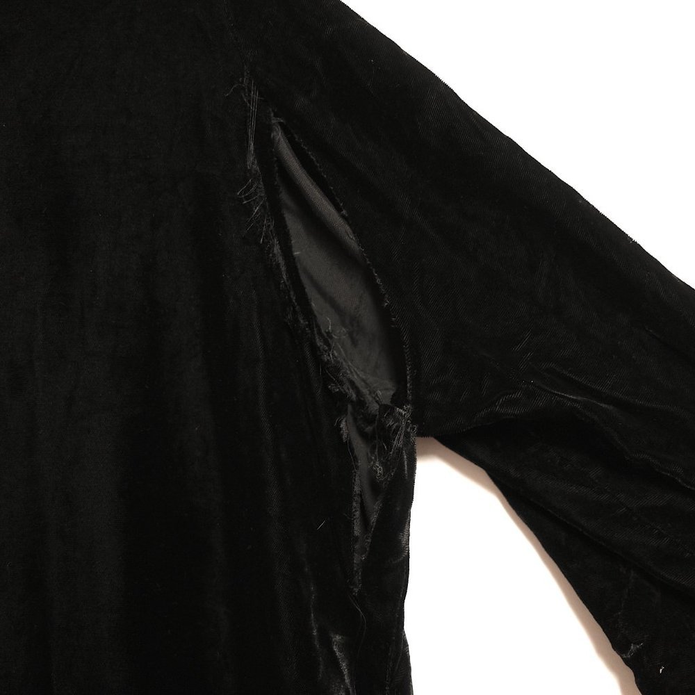 marilyn new york 1950s/60s black velvet robe w chantilly lace collar & cuffs - Picture 11 of 14
